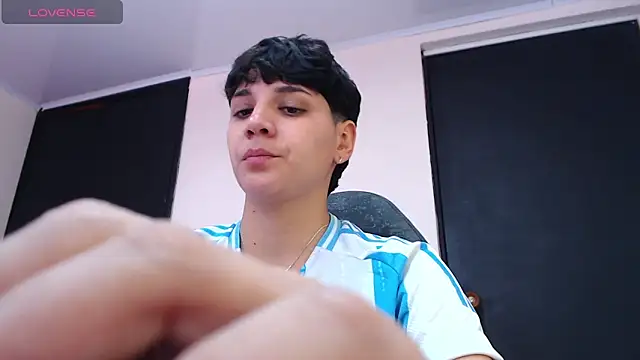 bad giirl  online show from December 2024 03:55:02 PM