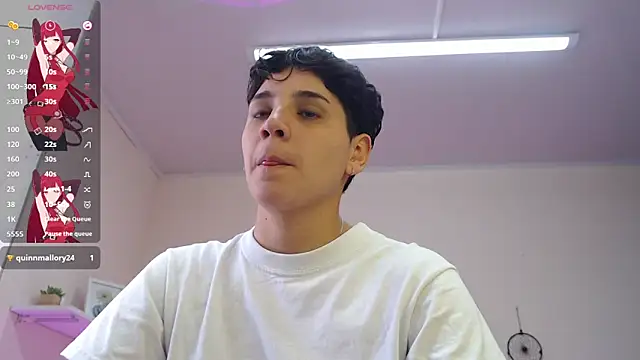 bad giirl  online show from February 2025 07:32:02 PM