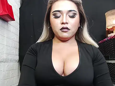 Snapshot of x12inchanaconda chatting on November 2025 12:56:02 AM x12inchanaconda online show from November 2025 12:56:02 AM