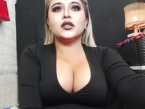 Snapshot of x12inchanaconda chatting on December 2025 11:00:01 PM x12inchanaconda online show from December 2025 11:00:01 PM