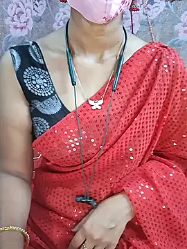 Snapshot of XBHUUME chatting on December 2024 05:06:02 PM XBHUUME online show from December 2024 05:06:02 PM