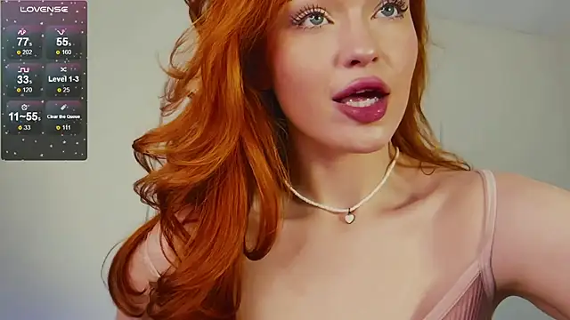 Snapshot of Born_to_Loveee chatting on December 2024 12:33:02 PM Born to Loveee online show from December 2024 12:33:02 PM