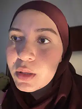 MatchedEyebrow online show from September 2025 09:04:01 PM