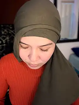 MatchedEyebrow online show from April 2026 08:45:02 PM