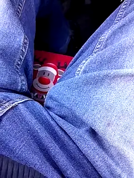 feet toes online show from March 2025 11:16:01 AM