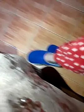 feet toes online show from February 2026 07:01:01 AM