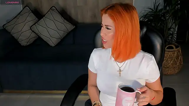 Snapshot of MadelineFox chatting on September 2025 07:52:02 AM MadelineFox online show from September 2025 07:52:02 AM