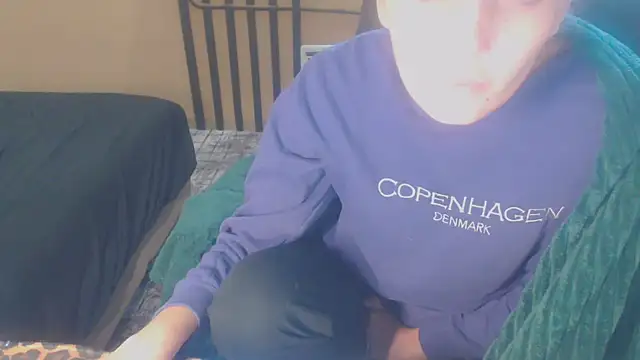 Laco-cO online show from September 2025 07:01:01 AM