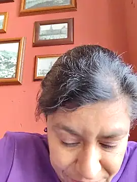 Snapshot of Molly_newman6 chatting on February 2025 01:21:01 PM Molly newman6 online show from February 2025 01:21:01 PM