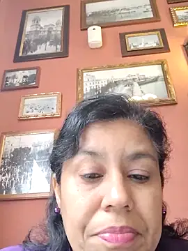 Snapshot of Molly_newman6 chatting on February 2025 01:06:01 PM Molly newman6 online show from February 2025 01:06:01 PM