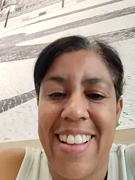 Snapshot of Molly_newman6 chatting on July 2026 11:37:02 AM Molly newman6 online show from July 2026 11:37:02 AM