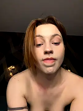 Camilla Railian online show from November 2025 02:54:01 PM