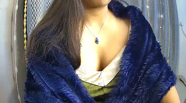 Snapshot of avav_love chatting on January 2025 12:20:01 PM avav love online show from January 2025 12:20:01 PM