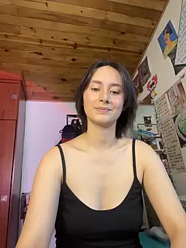 Snapshot of bellaa-w chatting on March 2026 10:32:01 PM bellaa-w online show from March 2026 10:32:01 PM