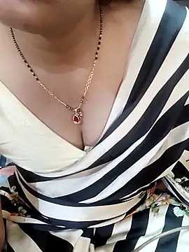 Diya 143 online show from October 2025 08:17:01 AM