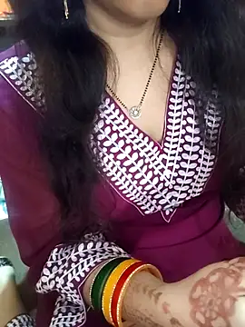 Diya 143 online show from April 2026 05:57:02 AM