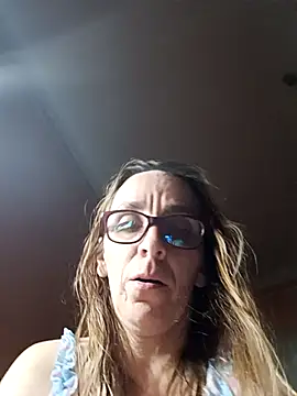 Dettybitch40 online show from October 2025 06:52:01 PM