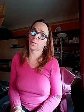 Dettybitch40 online show from October 2025 08:07:01 AM