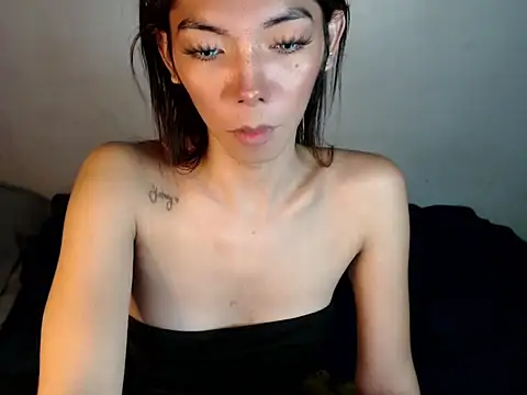 Snapshot of perly_169 chatting on December 2024 03:07:01 AM perly 169 online show from December 2024 03:07:01 AM