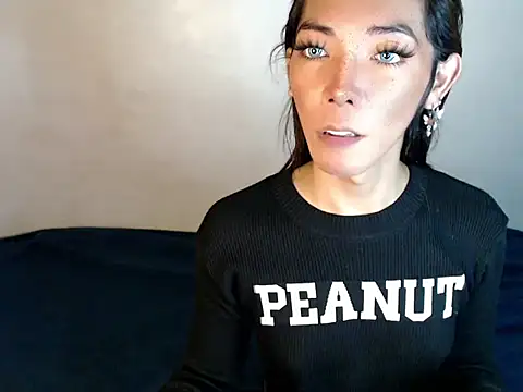 Snapshot of perly_169 chatting on January 2025 10:51:02 AM perly 169 online show from January 2025 10:51:02 AM