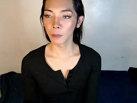 Snapshot of perly_169 chatting on February 2025 12:05:02 PM perly 169 online show from February 2025 12:05:02 PM