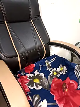 Tamil-hotwife online show from March 2025 05:13:02 AM