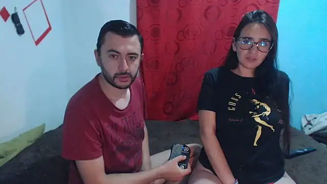 Snapshot of party2col chatting on December 2024 02:52:02 AM party2col online show from December 2024 02:52:02 AM