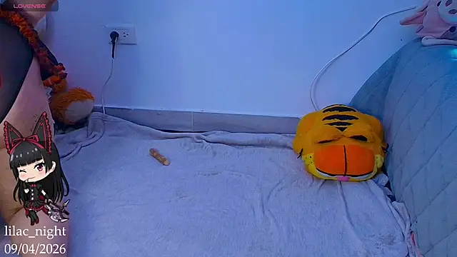 lilac night33 online show from April 2026 04:23:01 PM