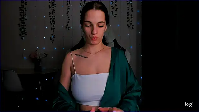 Snapshot of KarlaSim chatting on February 2025 03:09:02 AM KarlaSim online show from February 2025 03:09:02 AM