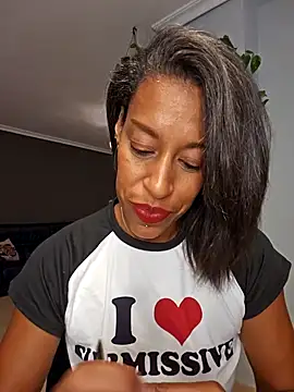 Snapshot of Goldenlace chatting on September 2025 09:15:02 PM Goldenlace online show from September 2025 09:15:02 PM