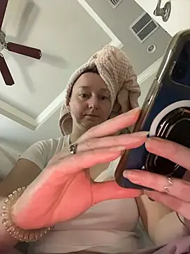 Vivian MayXxX online show from February 2026 07:18:01 PM