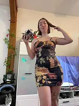 Snapshot of Daisy_Michto_Officiel chatting on December 2024 09:44:02 AM Daisy Michto Officiel online show from December 2024 09:44:02 AM