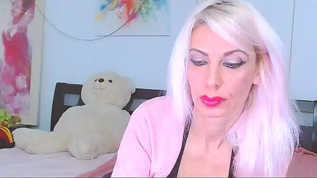 HoneyLara online show from December 2025 12:15:02 AM