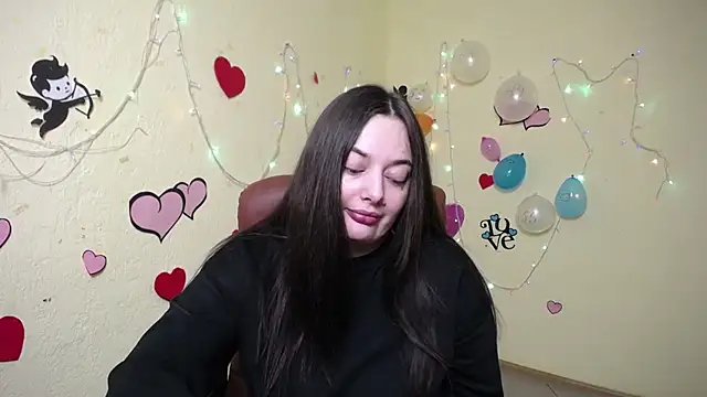 Snapshot of MilanaPrice chatting on January 2025 06:23:01 PM MilanaPrice online show from January 2025 06:23:01 PM