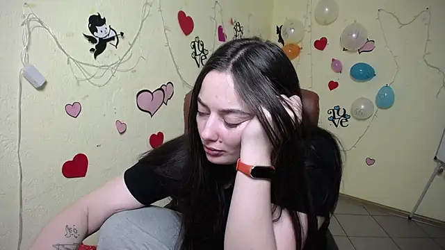 Snapshot of MilanaPrice chatting on January 2025 12:50:02 AM MilanaPrice online show from January 2025 12:50:02 AM