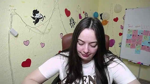 Snapshot of MilanaPrice chatting on February 2025 06:31:01 PM MilanaPrice online show from February 2025 06:31:01 PM