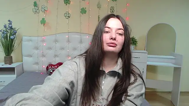 Snapshot of MilanaPrice chatting on March 2025 06:30:01 AM MilanaPrice online show from March 2025 06:30:01 AM