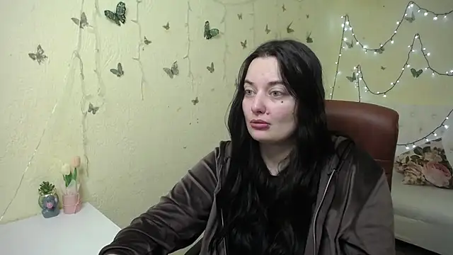 Snapshot of MilanaPrice chatting on March 2026 07:14:02 AM MilanaPrice online show from March 2026 07:14:02 AM