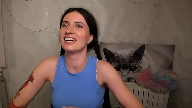 Snapshot of MaryEm976 chatting on May 2026 08:43:02 AM MaryEm976 online show from May 2026 08:43:02 AM