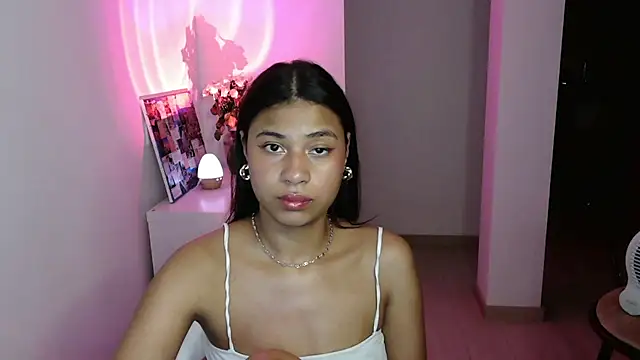 dark enchantress  online show from January 2025 02:20:01 AM