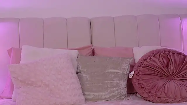 JanneCarter online show from April 2026 09:31:02 PM