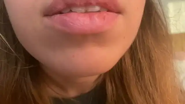 Mollyy998 online show from October 2025 03:35:02 PM