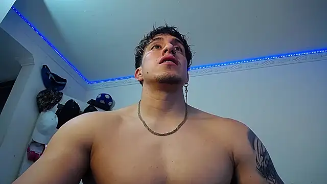 Snapshot of strongboy_ chatting on October 2025 07:00:01 PM strongboy online show from October 2025 07:00:01 PM