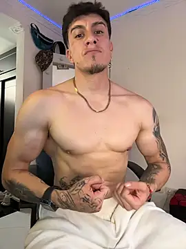 Snapshot of strongboy_ chatting on July 2026 05:11:01 PM strongboy online show from July 2026 05:11:01 PM