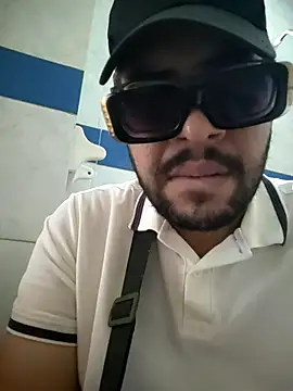 eljefe1119 online show from March 2025 06:07:01 PM