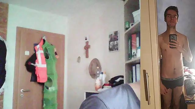 Chris23547 online show from January 2026 02:32:01 PM