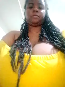 Snapshot of bigtitssxx chatting on December 2024 01:53:02 AM bigtitssxx online show from December 2024 01:53:02 AM