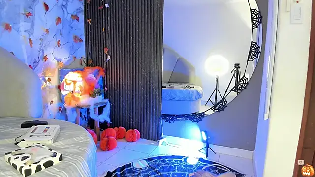 Katemoss70 online show from October 2025 12:23:01 PM