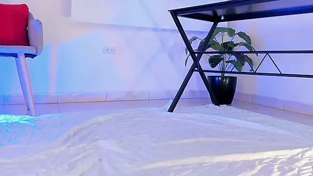 ArchieCollins online show from November 2025 09:19:02 AM