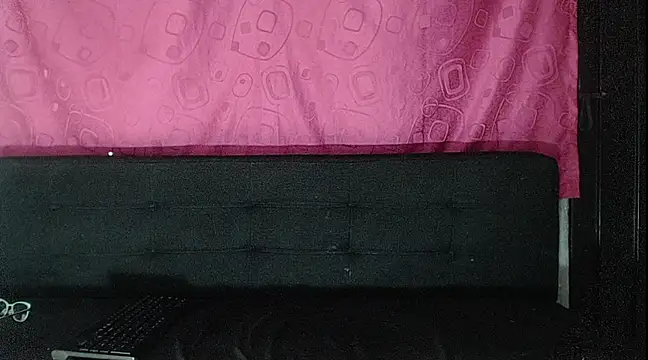 Snapshot of JulianaFoster chatting on March 2025 05:18:02 AM JulianaFoster online show from March 2025 05:18:02 AM